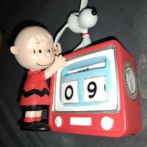 Snoopy and Charlie Brown Calander